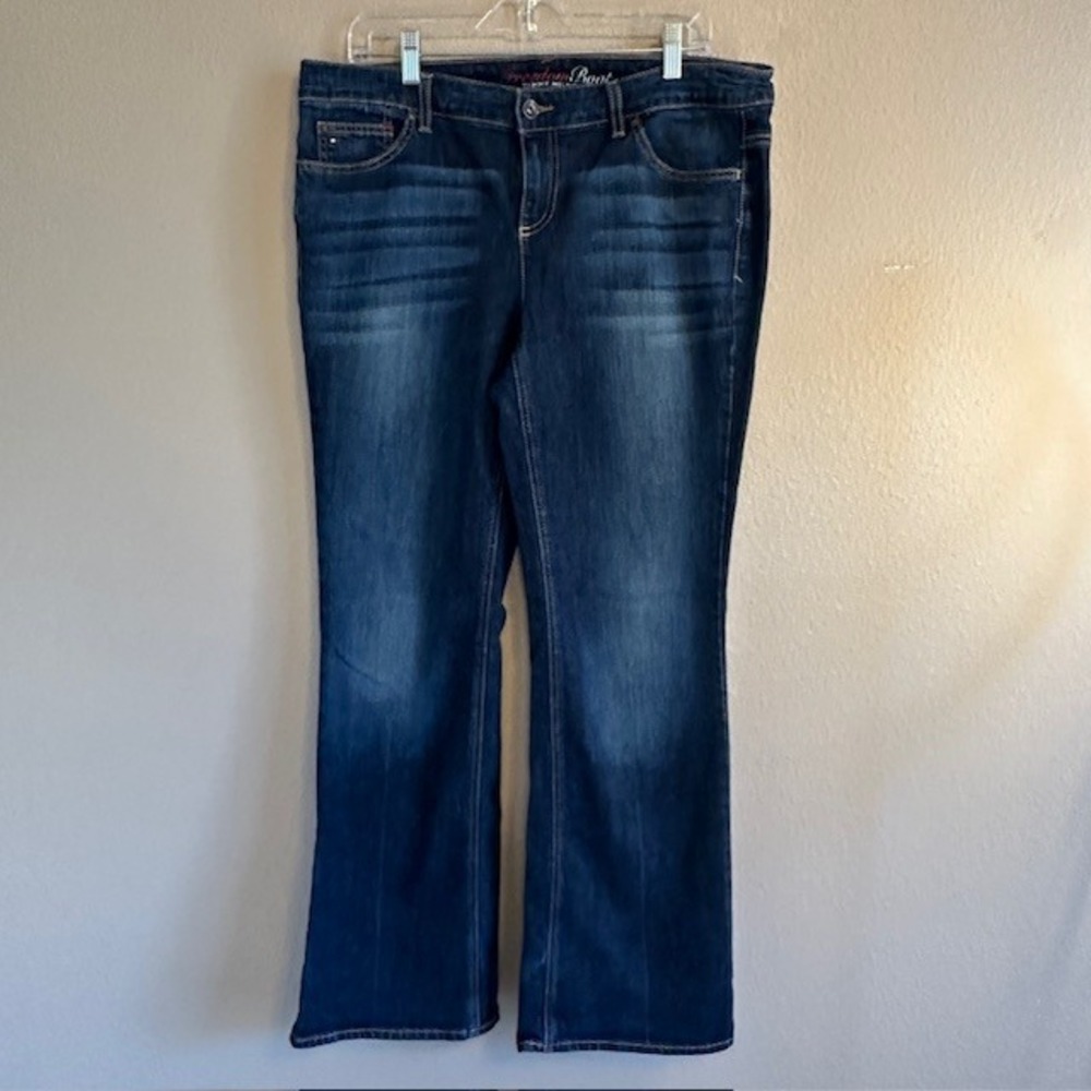 Tommy Hilfiger Women's Boot Cut Jeans - Dark Blue